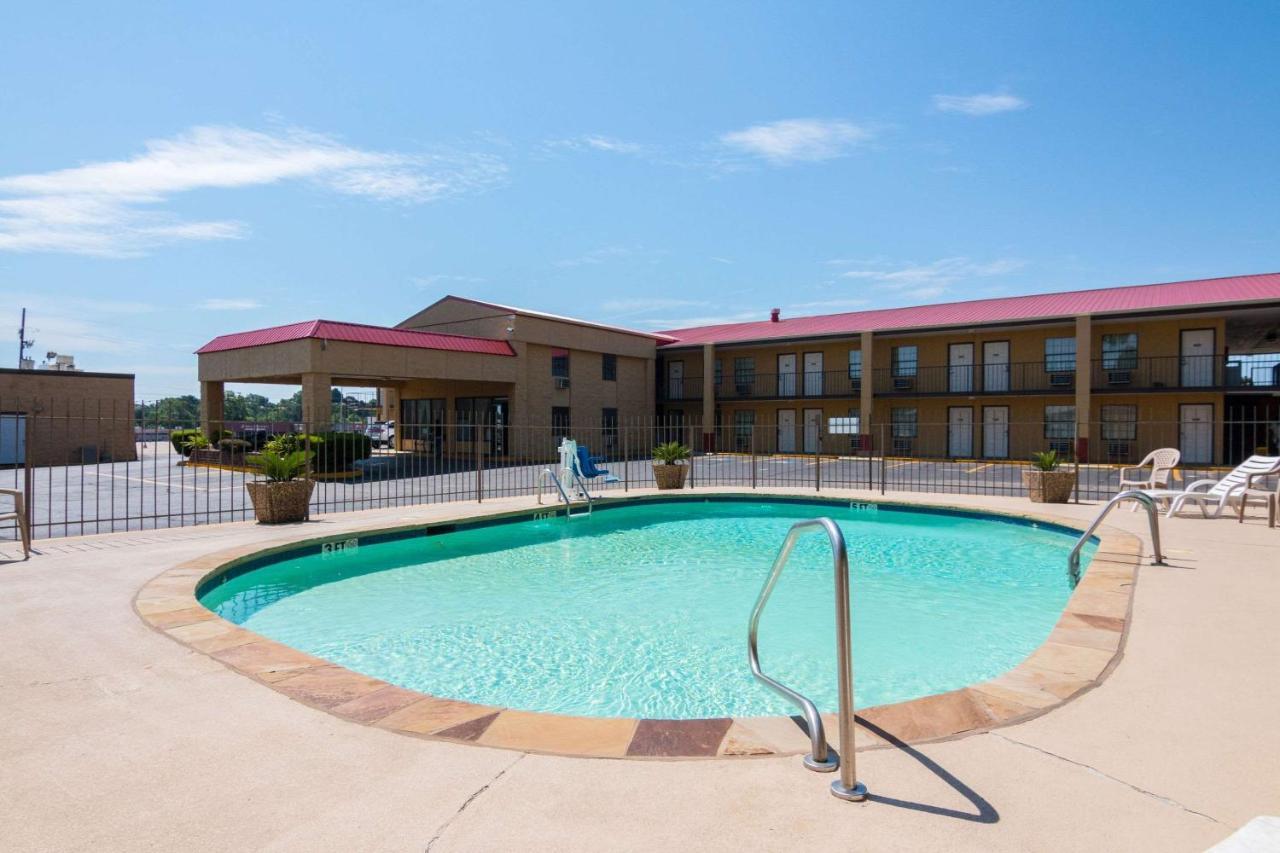 Rodeway Inn Mansfield Exterior photo
